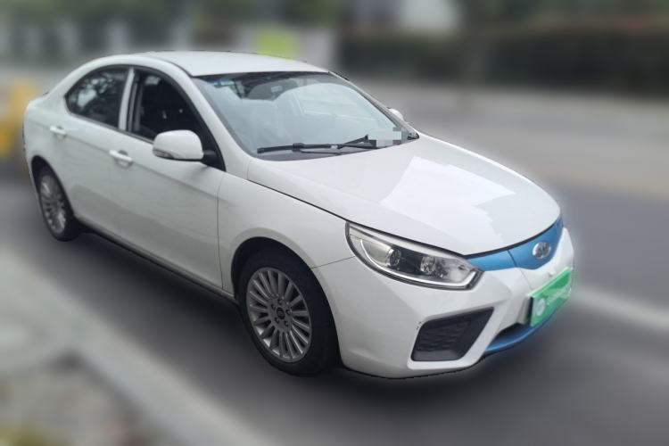 Used JAC Group iEVA50  Front Right 45 Deg