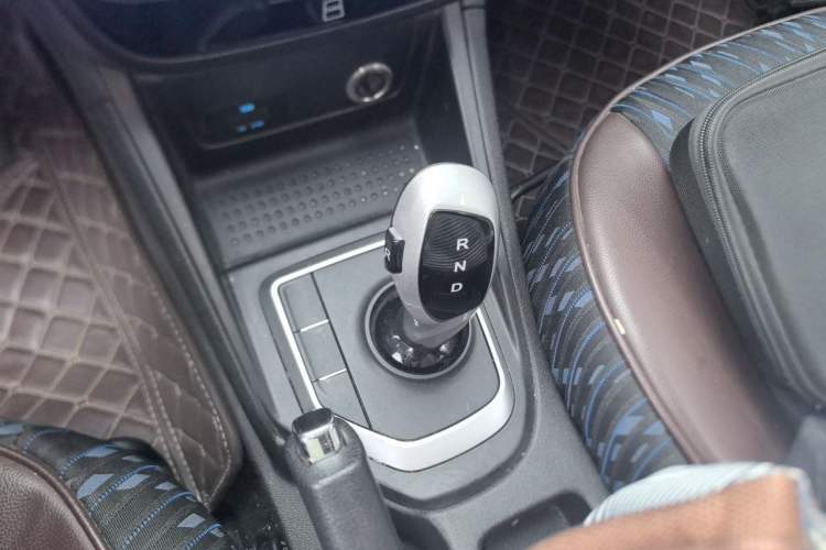 Used JAC Group iEVA50  Gear Lever
