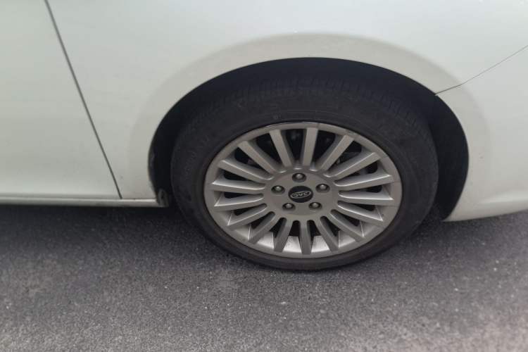 Used JAC Group iEVA50  Right Front Wheel Hub