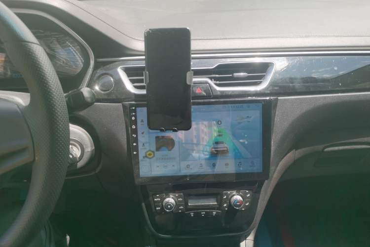 Used JAC Group iEVA50 2021 Battery-Swap Comfort Version Audio And AC Panel