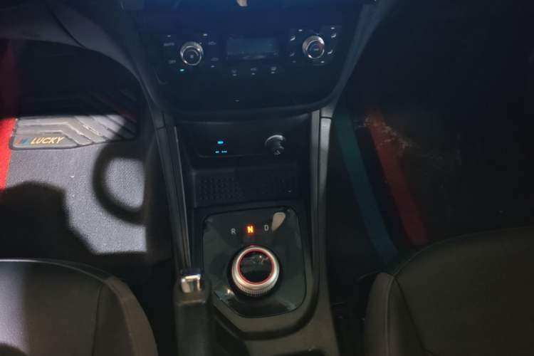 Used JAC Group iEVA50 2021 Battery-Swap Comfort Version Gear Lever