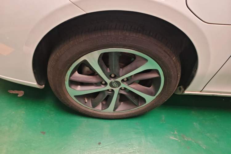 Used JAC Group iEVA50 2021 Battery-Swap Comfort Version Left Front Wheel Hub