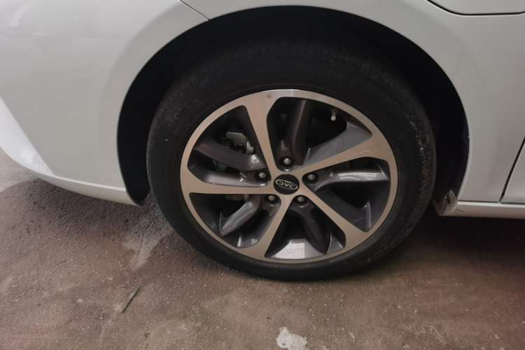 Used JAC Group iEVA50 2021 Battery-Swap Comfort Version Left Front Wheel Hub