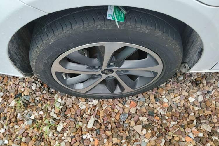 Used JAC Group iEVA50 2021 Battery-Swap Comfort Version Left Front Wheel Hub
