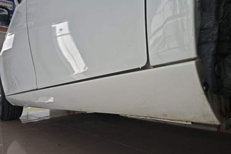 Used JAC Group iEVA50 2021 Battery-Swap Pleasant Edition Left Side Sill