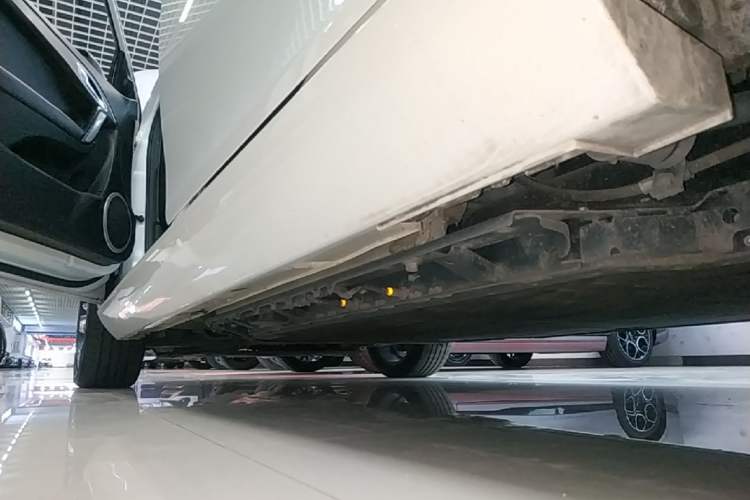 Used JAC Group iEVA50 2021 Battery-Swap Comfort Version Left Side Sill