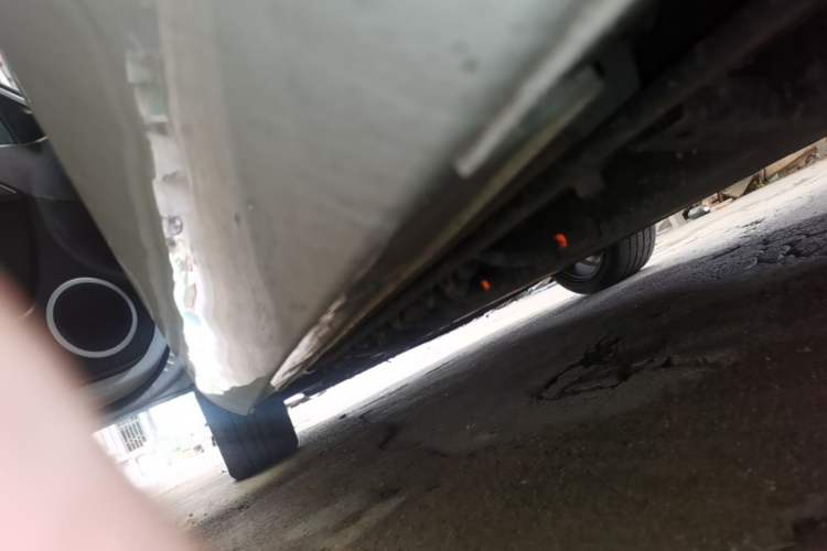 Used JAC Group iEVA50 2021 Battery-Swap Comfort Version Left Side Sill
