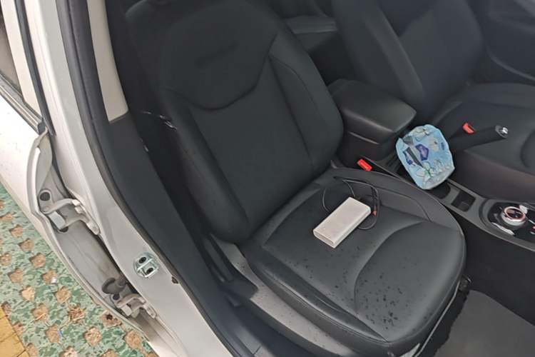 Used JAC Group iEVA50 2021 Battery-Swap Comfort Version Right Front Seat