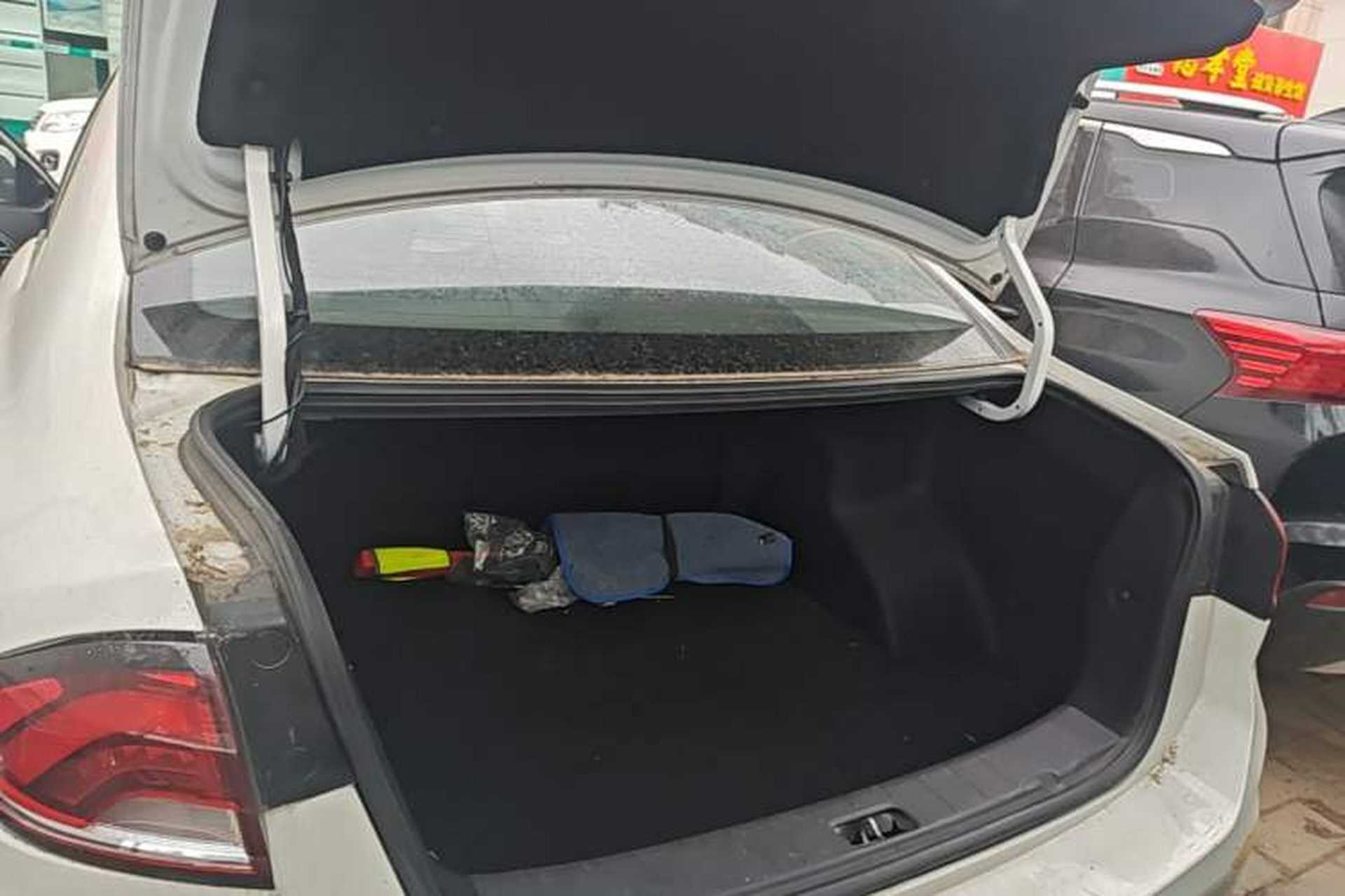 Used JAC Group iEVA50 2021 Battery-Swap Comfort Version Trunk