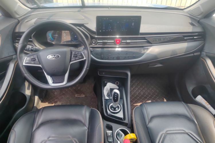 Used JAC Group iEVS4 2019 Luxury Model Center Console