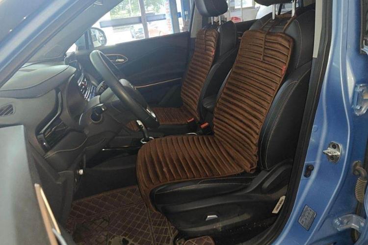 Used JAC Group iEVS4 2019 Luxury Smart Edition Interior 4