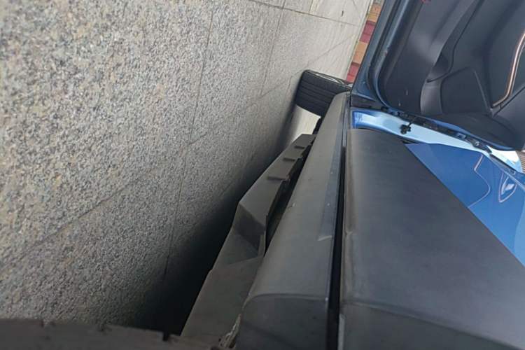 Used JAC Group iEVS4 2019 Luxury Smart Edition Left Side Sill