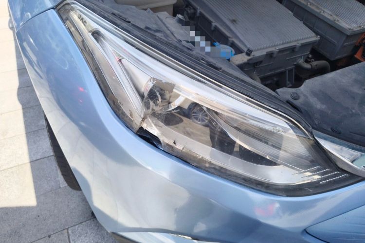 Used JAC Group iEVS4 2019 Luxury Smart Connectivity Model Right Front Headlight
