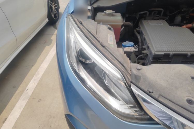 Used JAC Group iEVS4 2019 Luxury Model Right Front Headlight