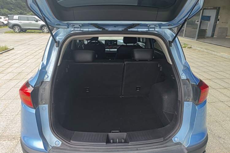 Used JAC Group iEVS4 2019 Luxury Smart Edition Trunk