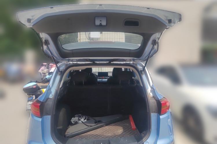 Used JAC Group iEVS4 2019 Luxury Model Trunk
