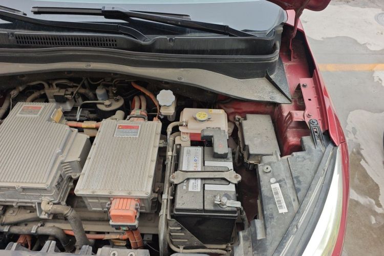Used JAC Group iEVS4 2019 Luxury Smart Edition Engine Bay Left