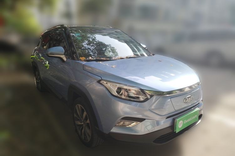 Used JAC Group iEVS4 2019 Luxury Smart Edition Front Right 45 Deg