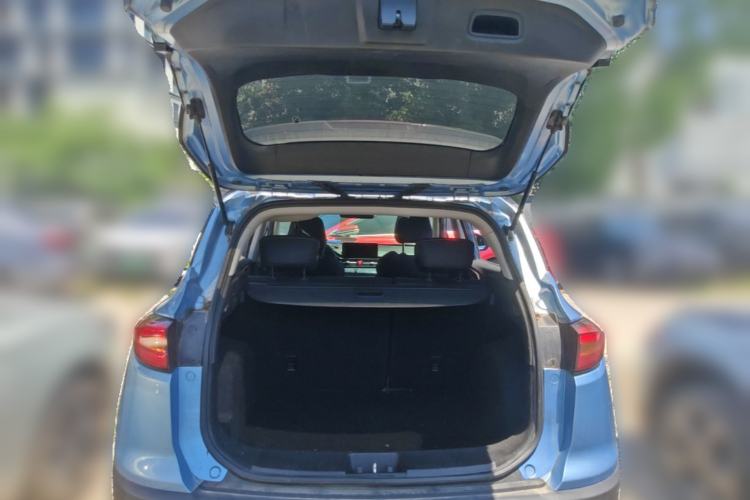 Used JAC Group iEVS4 2019 Revised Version Luxury Smart Edition Trunk