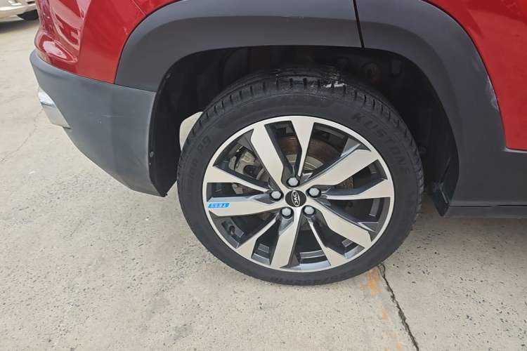 Used JAC Group iEVS4 2019 Luxury Smart Edition Exterior 5