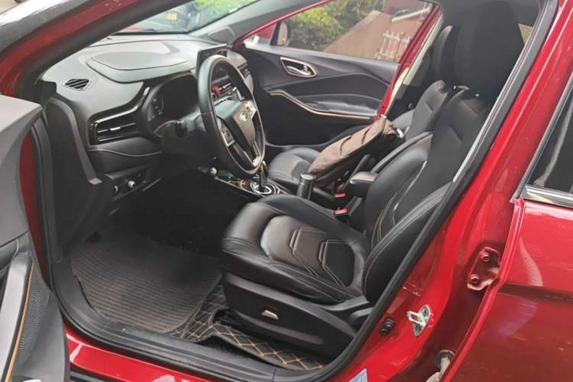 Used JAC Group iEVS4 2019 Revised Version Luxury Smart Edition Left Front Seat