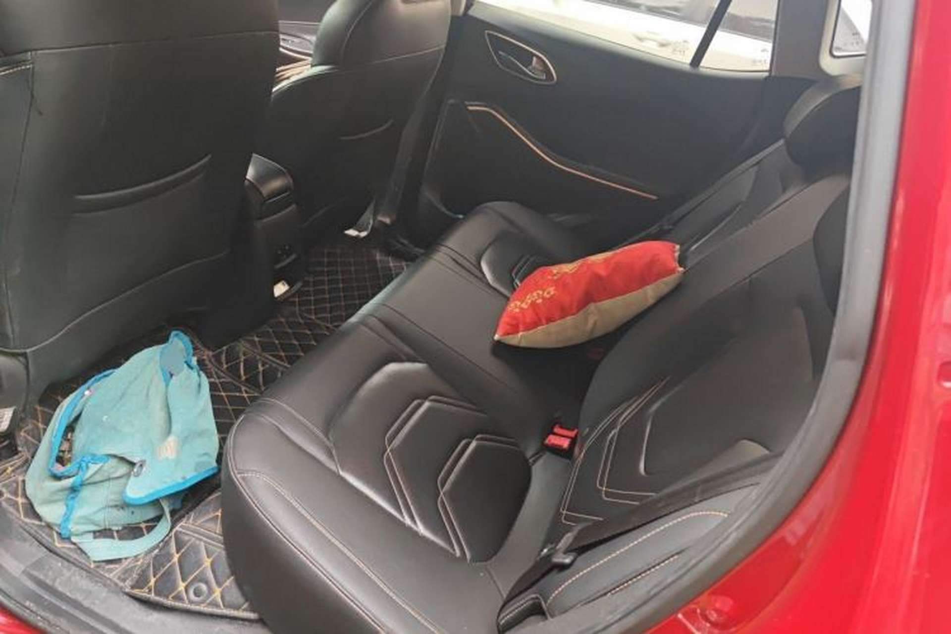 Used JAC Group iEVS4 2019 Revised Version Luxury Smart Edition Left Rear Seat