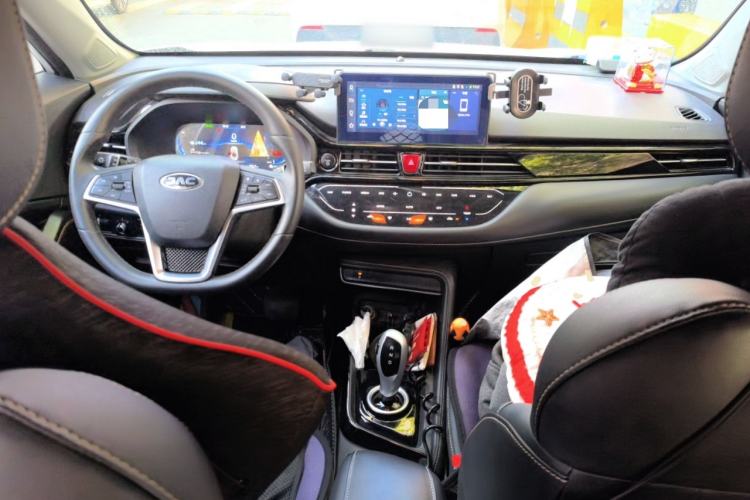 Used JAC Group iEVS4 2019 Luxury Smart Enjoyment Model Center Console