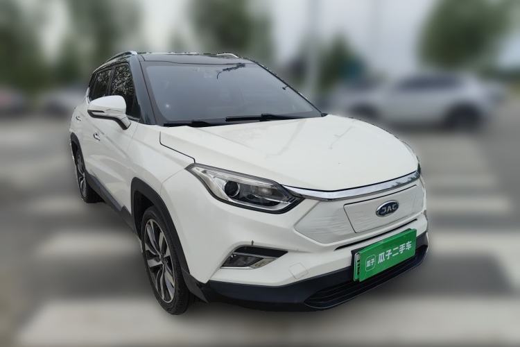 Used JAC Group iEVS4 2019 Luxury Smart Edition Front Right 45 Deg