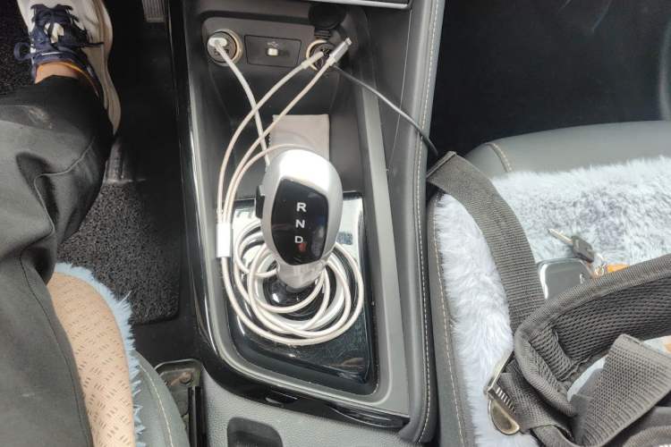 Used JAC Group iEVS4 2019 Luxury Smart Edition Gear Lever
