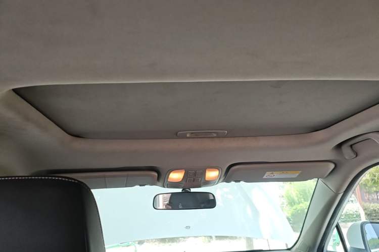 Used JAC Group iEVS4 2019 Luxury Smart Edition Headliner
