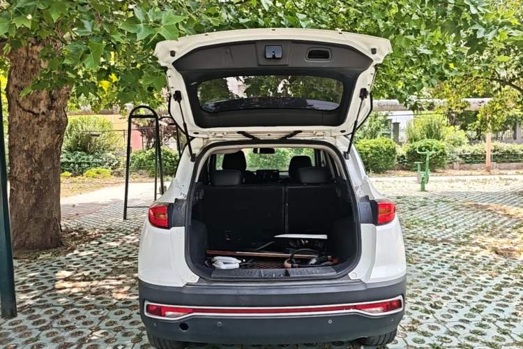 Used JAC Group iEVS4 2019 Luxury Smart Edition Trunk