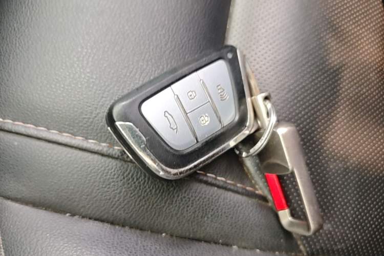 Used JAC Group iEVS4 2019 Luxury Smart Edition Vehicle Key