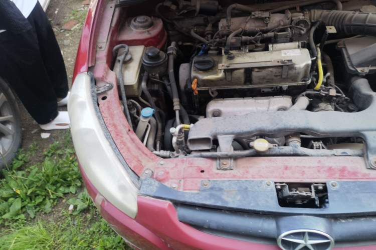 Used JAC Group J3 2012 1.3L AMT Luxury Model Engine Bay Right