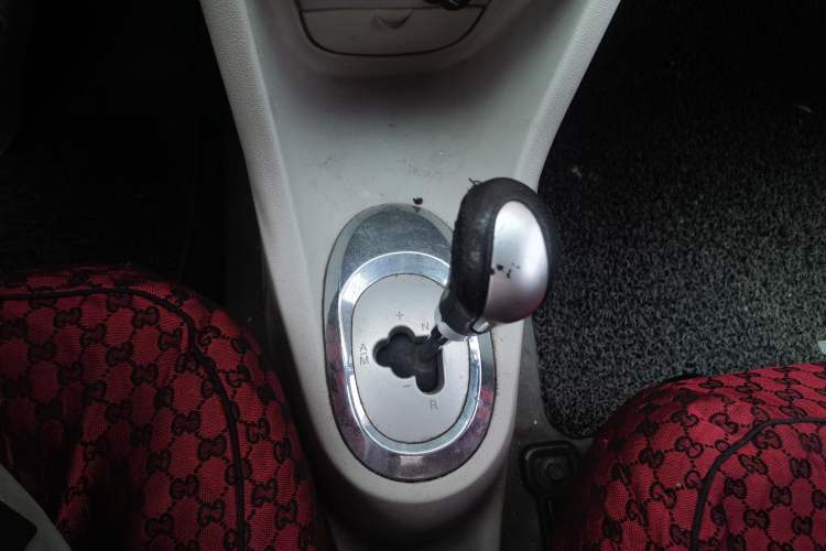 Used JAC Group J3 2012 1.3L AMT Luxury Model Gear Lever