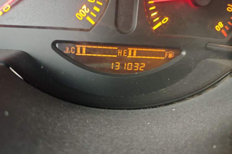 Used JAC Group J3 2012 1.3L Manual Luxury Edition Odometer Close Up
