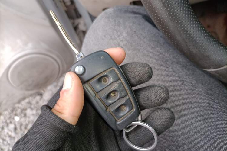 Used JAC Group J3 2012 1.3L Manual Comfort Edition Vehicle Key