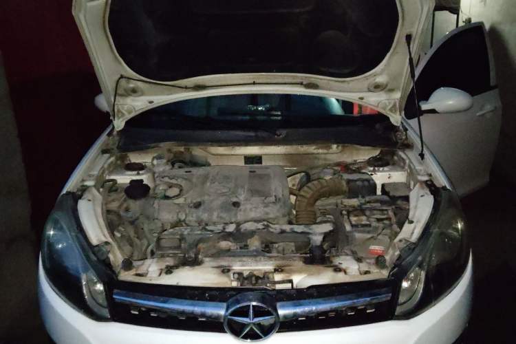 Used JAC Group J3 2012 1.3L Manual Comfort Edition Engine Bay