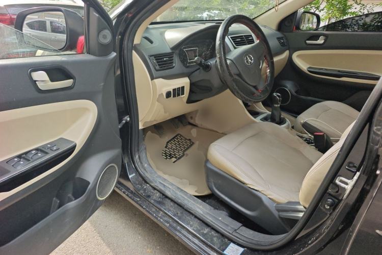 Used JAC Group J6 A30 2013 1.5L Manual Comfort Model China IV Standard Driver Seat