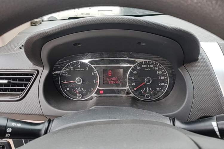 Used JAC Group J6 A30 2013 1.5L Manual Comfort Model China IV Standard Instrument Cluster