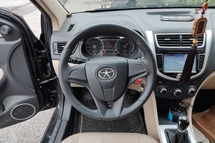 Used JAC Group J6 A30 2013 1.5L Manual Comfort Model China IV Standard Steering Wheel