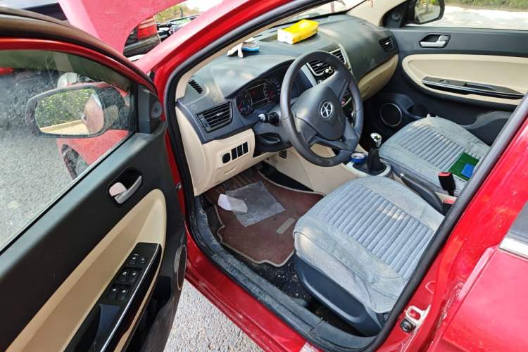Used JAC Group J6 A30 2013 1.5L Manual Comfort Model China IV Standard Driver Seat