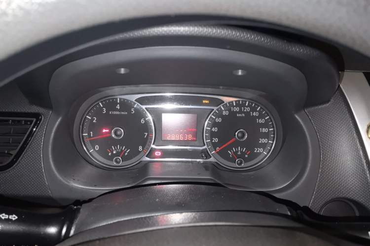 Used JAC Group J6 A30 2013 1.5L Manual Comfort Model China IV Standard Instrument Cluster