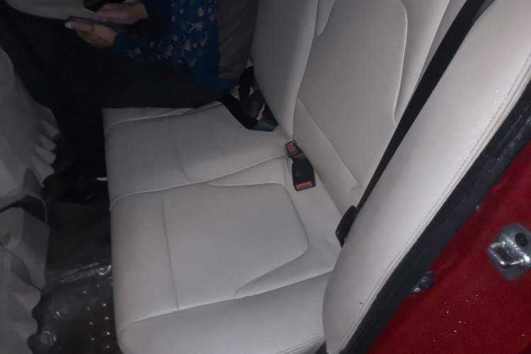 Used JAC Group J6 A30 2013 1.5L Manual Comfort Model China IV Standard Left Rear Seat