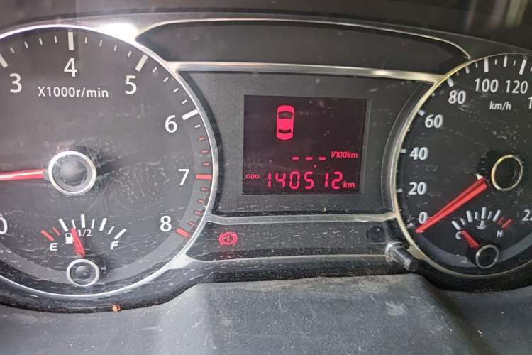 Used JAC Group J6 A30 2013 1.5L Manual Comfort Model China IV Standard Odometer Close Up