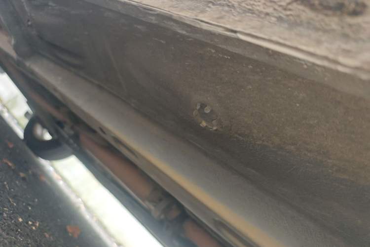 Used JAC Group J6 A30 2013 1.5L Manual Comfort Model China IV Standard Chassis Front Right