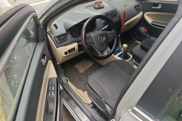 Used JAC Group J6 A30 2013 1.5L Manual Comfort Model China IV Standard Driver Seat