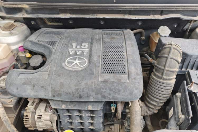 Used JAC Group J6 A30 2013 1.5L CVT Luxury Model China IV Standard Engine Bay