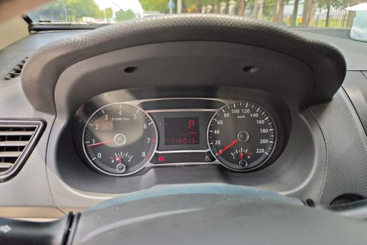 Used JAC Group J6 A30 2013 1.5L CVT Luxury Model China IV Standard Instrument Cluster