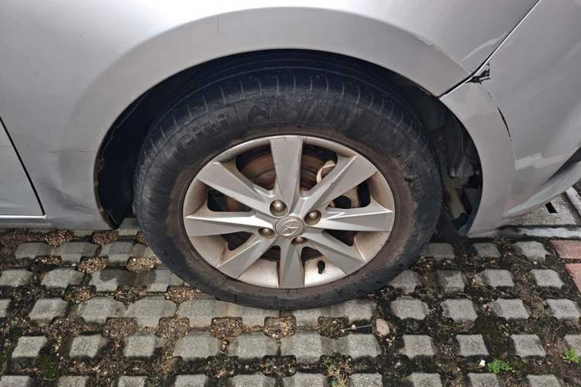 Used JAC Group J6 A30 2013 1.5L Manual Luxury Model China IV Standard Right Front Wheel Hub