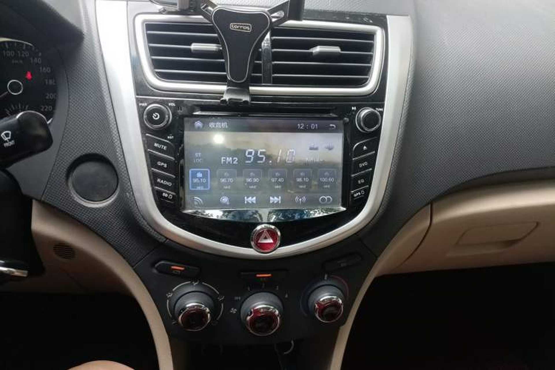 Used JAC Group J6 A30 2013 1.5L Manual Luxury Model China IV Standard Audio And AC Panel